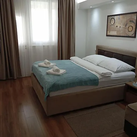 Apartament Leon Lux *