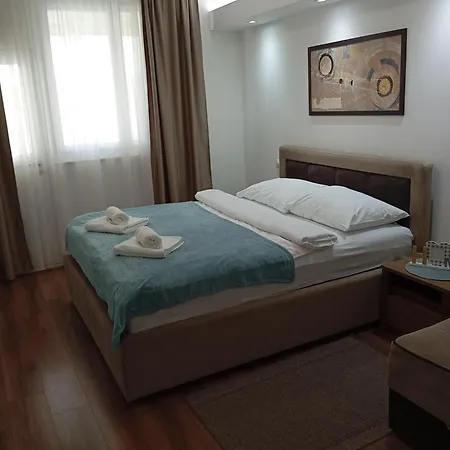 Leon Lux Apartament Leskovac (Jablanica)