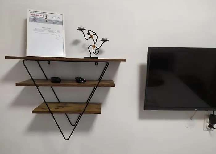 アパート Leon Lux レスコヴァツ