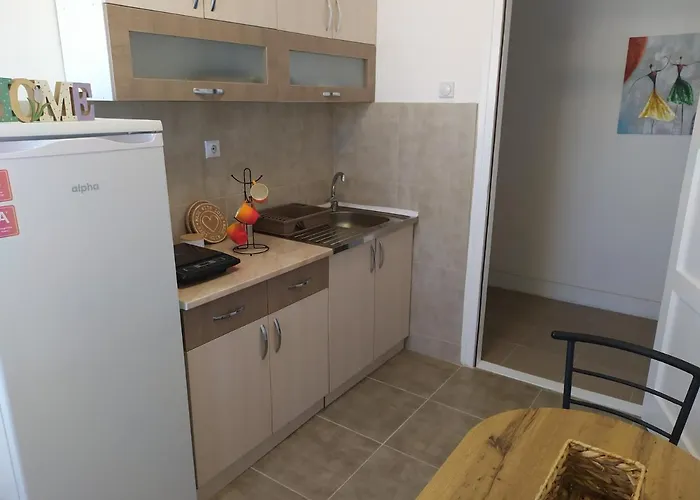 Leon Lux アパート